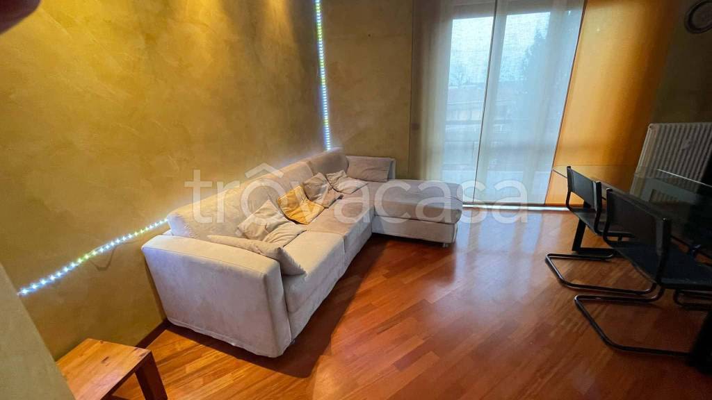 appartamento in affitto a Seveso in zona Baruccana