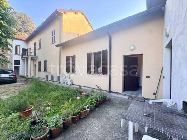 appartamento in affitto a Sovico