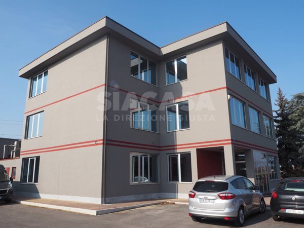 ufficio in affitto a Sulbiate in zona Sulbiate Inferiore