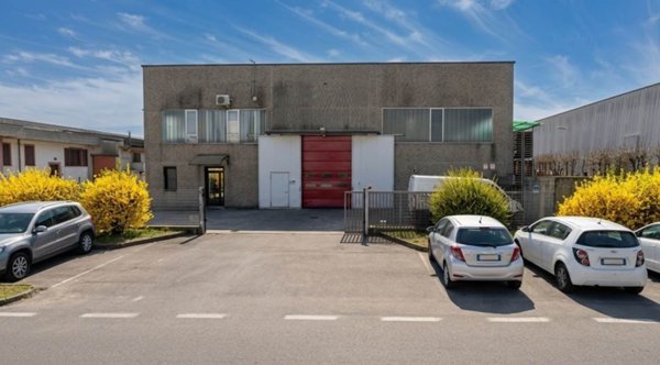 appartamento in affitto a Sulbiate in zona Sulbiate Inferiore