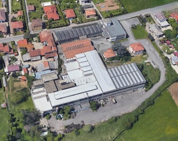 capannone in affitto a Triuggio