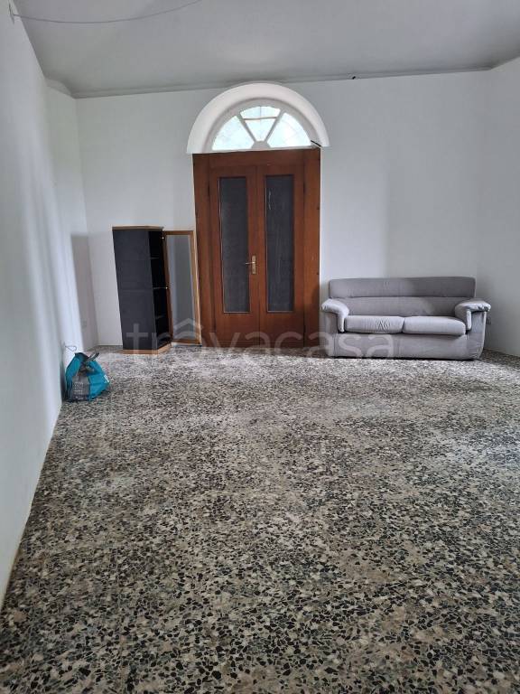 appartamento in affitto a Triuggio in zona Tregasio