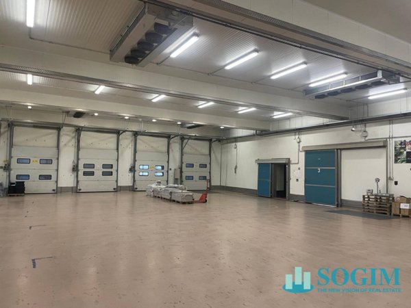 locale di sgombero in affitto a Triuggio