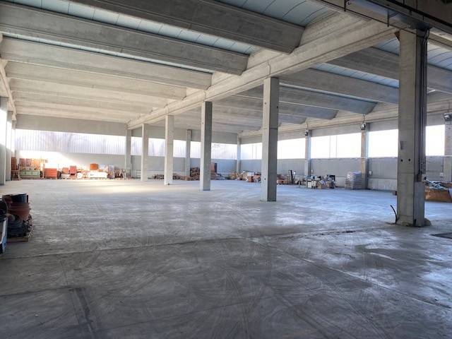 locale commerciale in affitto a Triuggio in zona Tregasio