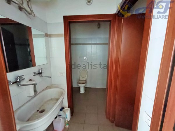 capannone in affitto a Triuggio