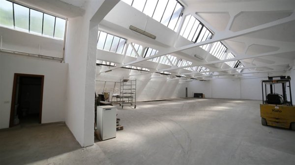 capannone in affitto a Triuggio in zona Ponte