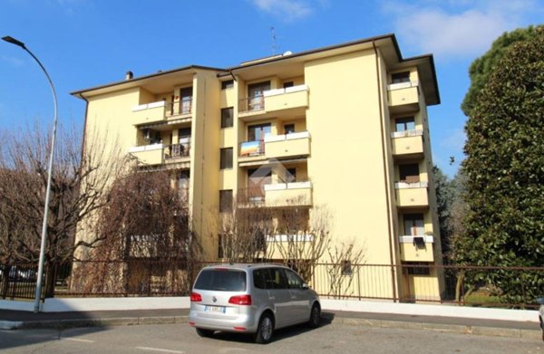 appartamento in affitto ad Usmate Velate