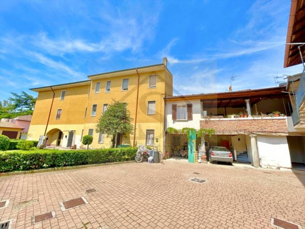 appartamento in affitto ad Usmate Velate