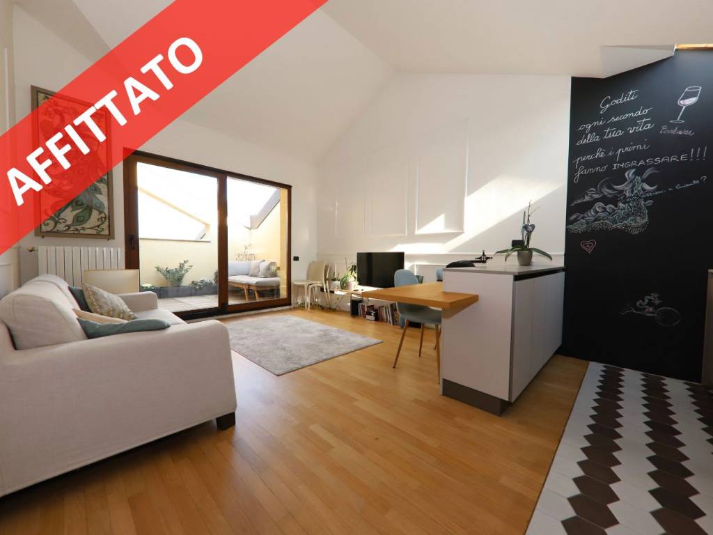 appartamento in affitto a Varedo
