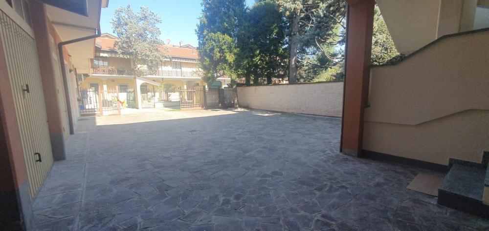 appartamento in affitto a Varedo