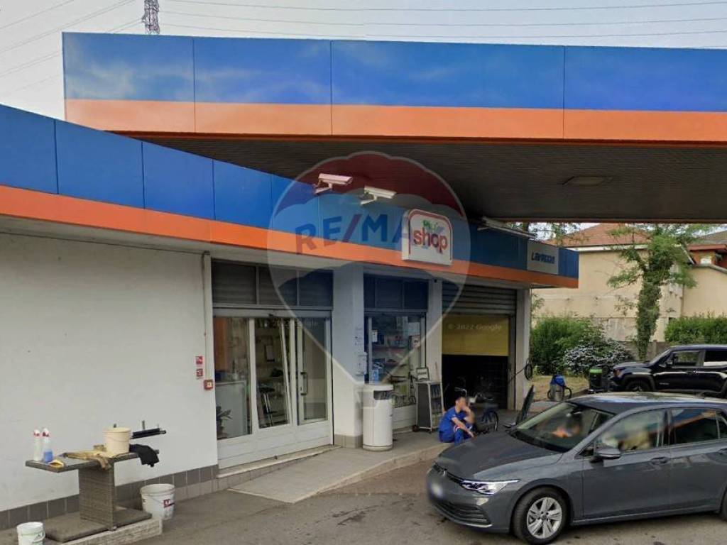 negozio in affitto a Varedo