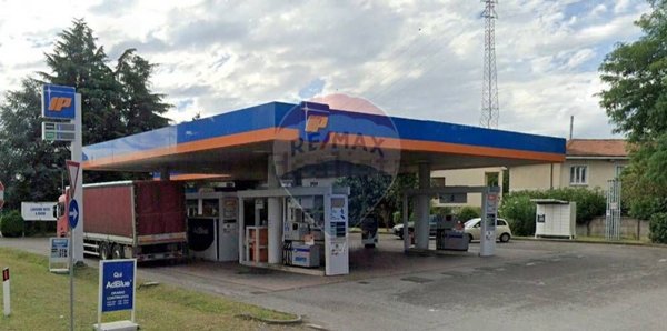 locale commerciale in affitto a Varedo