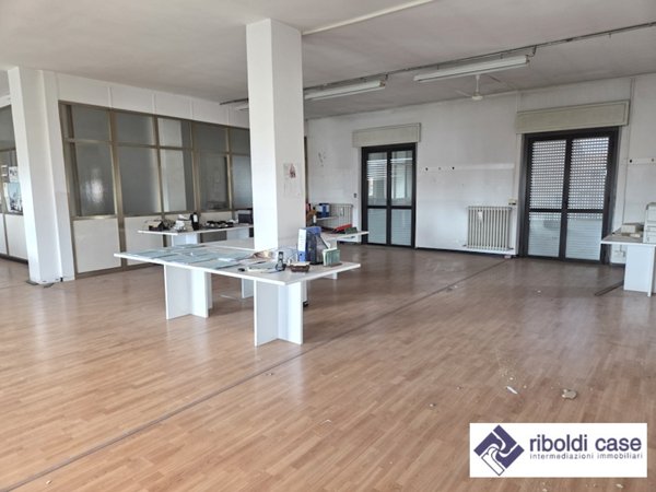 ufficio in affitto a Varedo
