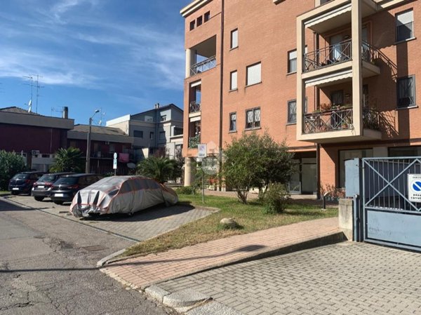 appartamento in affitto a Varedo