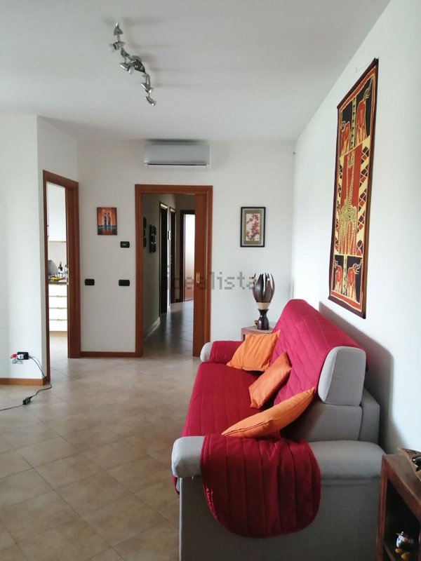 appartamento in affitto a Varedo