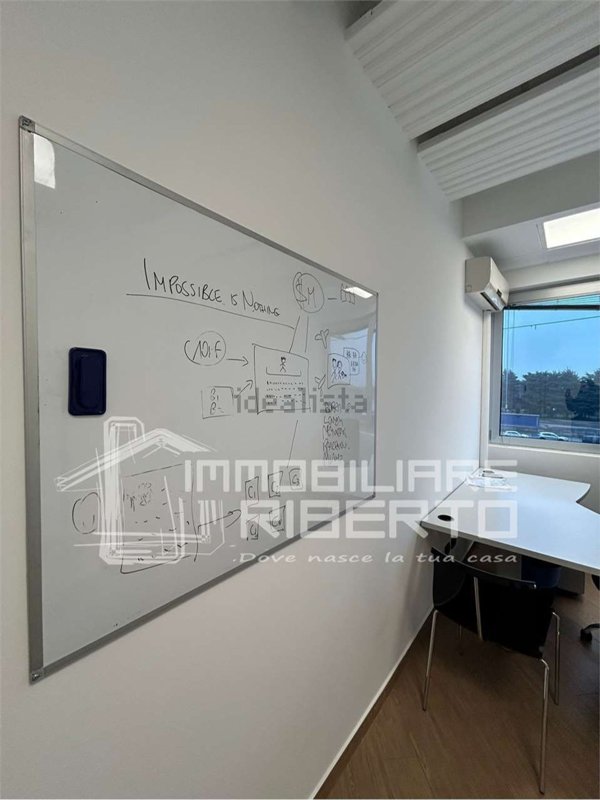 ufficio in affitto a Varedo