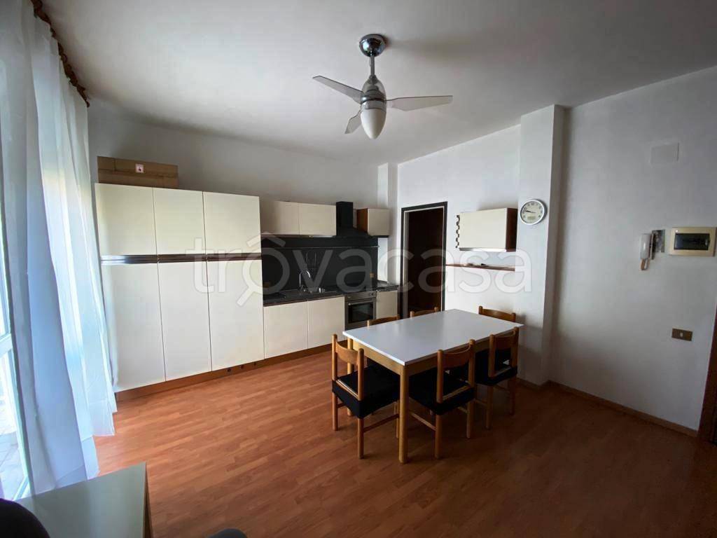 appartamento in affitto a Vedano al Lambro