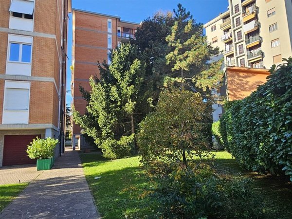 appartamento in affitto a Vedano al Lambro