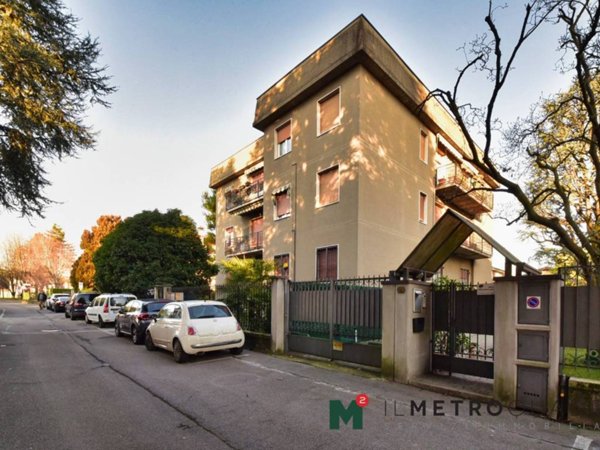 appartamento in affitto a Vedano al Lambro