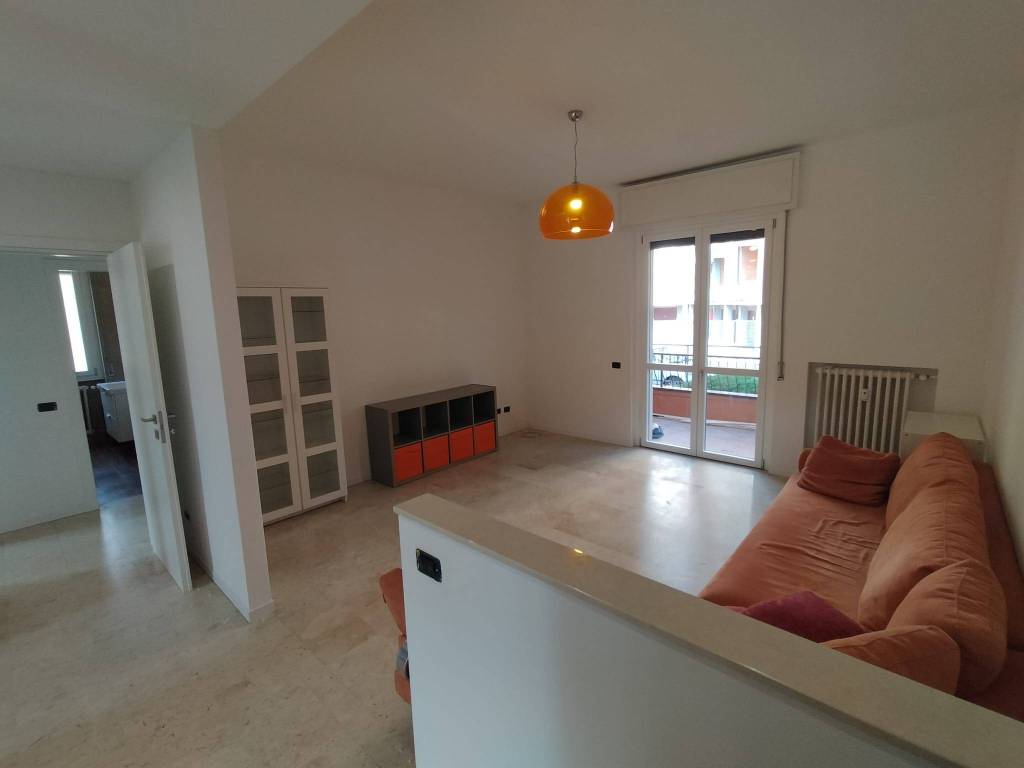 appartamento in affitto a Vedano al Lambro