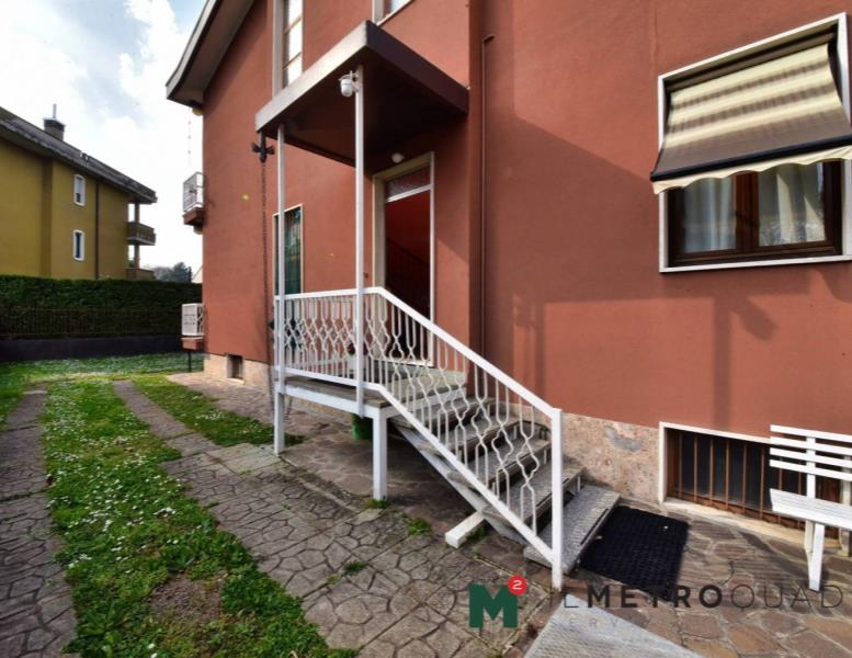casa indipendente in affitto a Vedano al Lambro