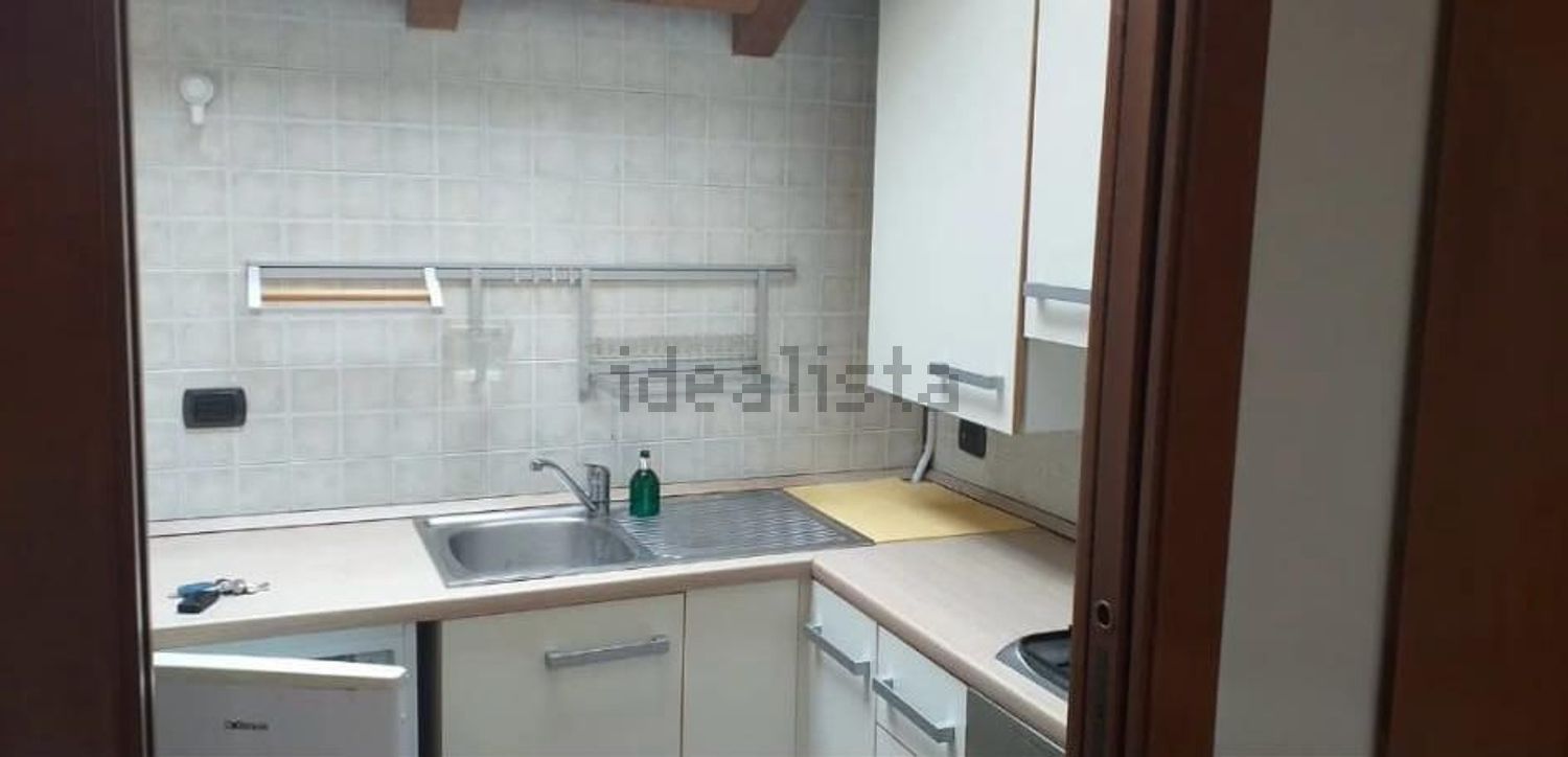 appartamento in affitto a Vedano al Lambro