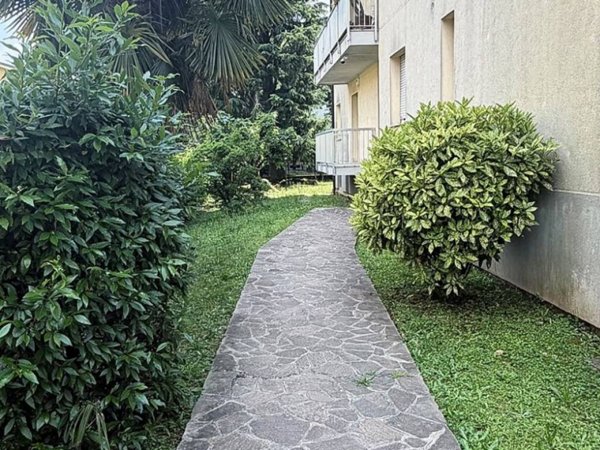 appartamento in affitto a Vedano al Lambro