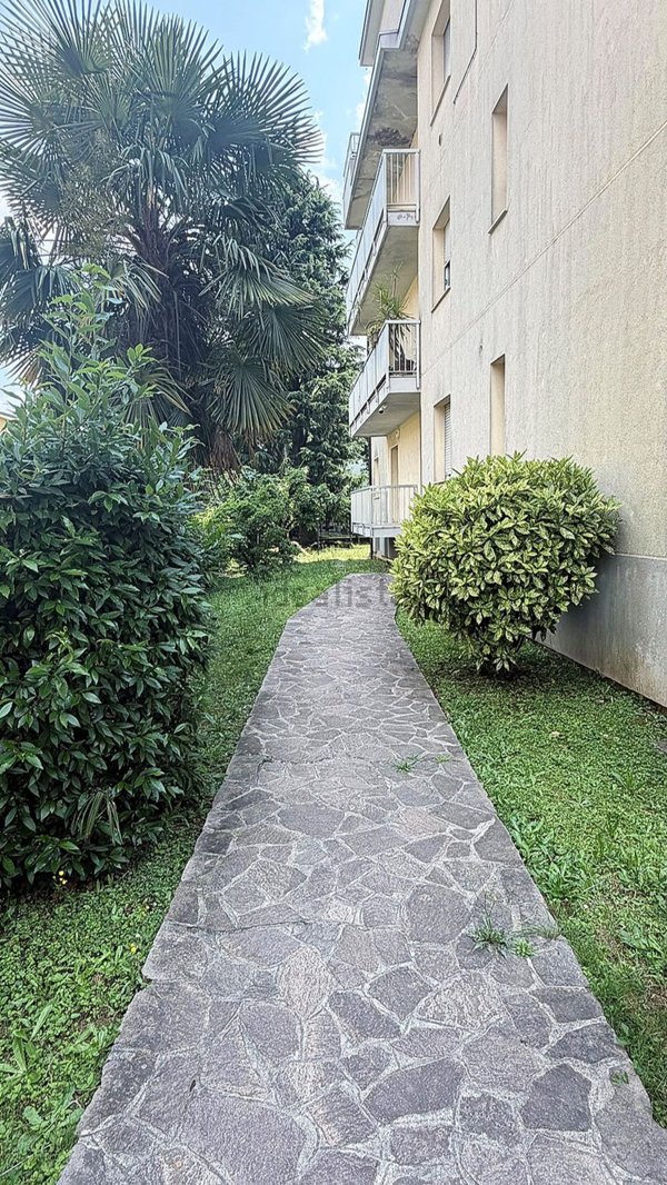 appartamento in affitto a Vedano al Lambro
