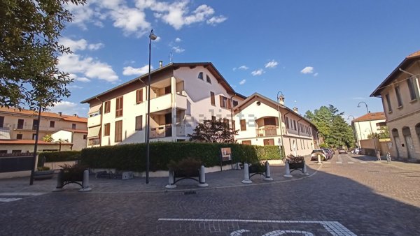 appartamento in affitto a Vedano al Lambro