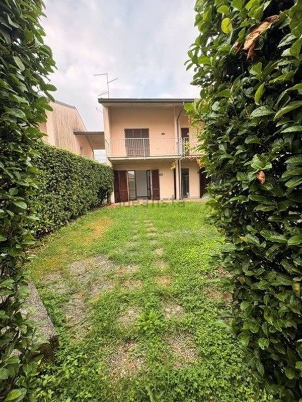 appartamento in affitto a Vedano al Lambro