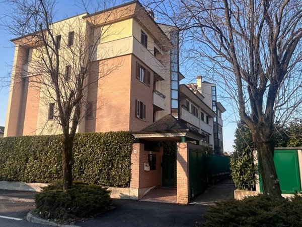 appartamento in affitto a Vedano al Lambro