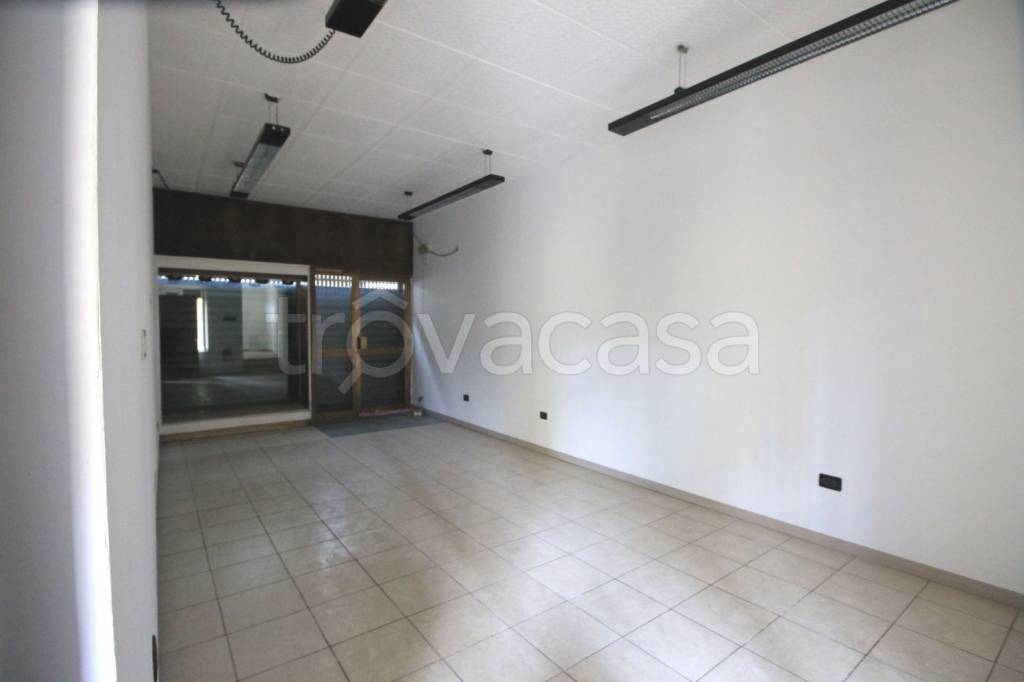 appartamento in affitto a Verano Brianza