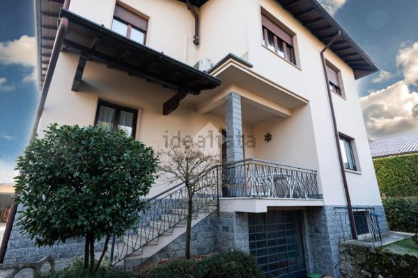 appartamento in affitto a Verano Brianza