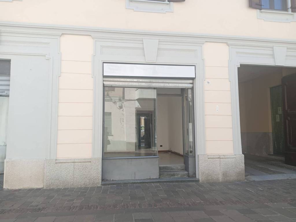 ufficio in affitto a Villasanta in zona La Santa