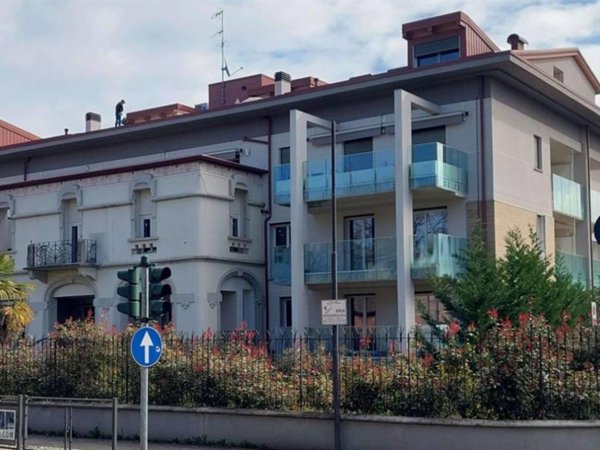 appartamento in affitto a Villasanta in zona La Santa