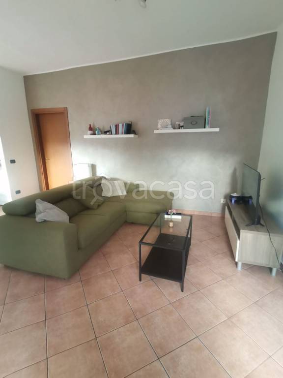 appartamento in affitto a Villasanta