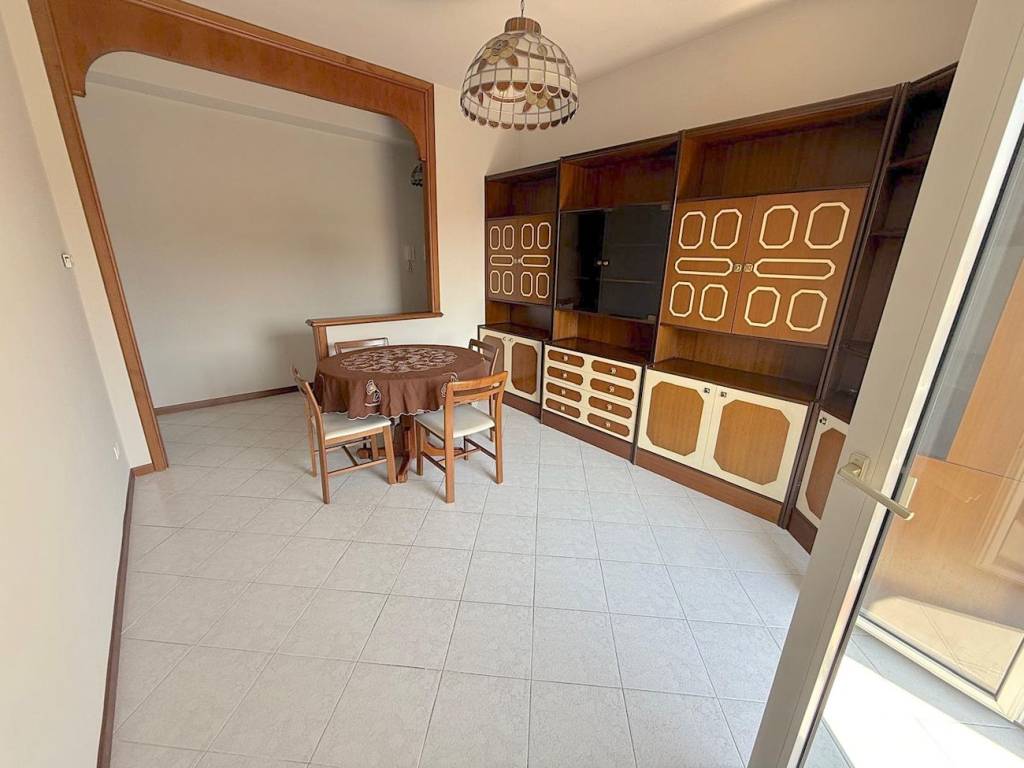 appartamento in affitto a Villasanta