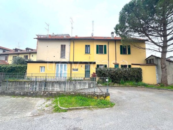 appartamento in affitto a Villasanta in zona La Santa