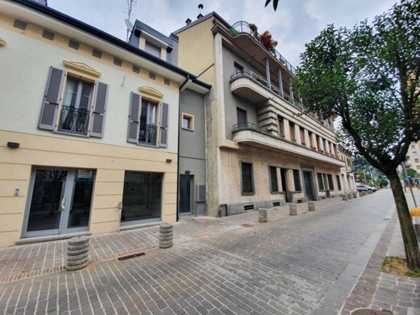 appartamento in affitto a Villasanta in zona La Santa