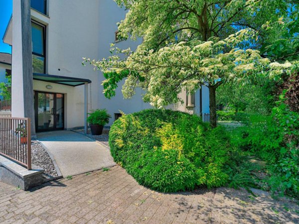 appartamento in affitto a Villasanta