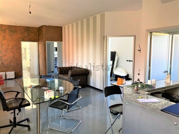 ufficio in affitto a Villasanta