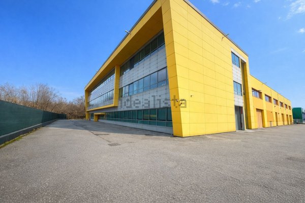 ufficio in affitto a Villasanta