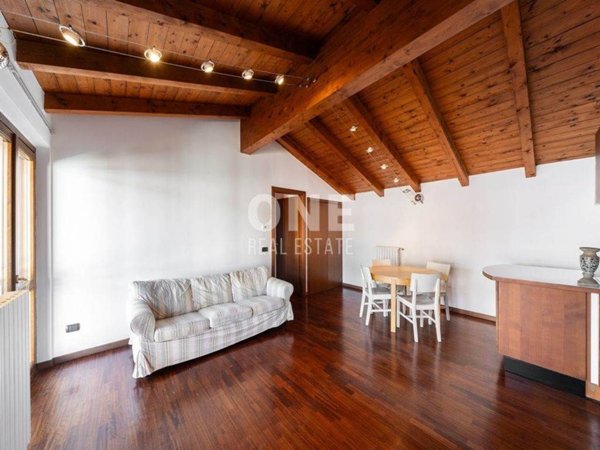 appartamento in affitto a Villasanta in zona La Santa