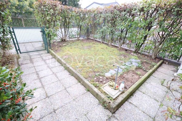 appartamento in affitto a Villasanta