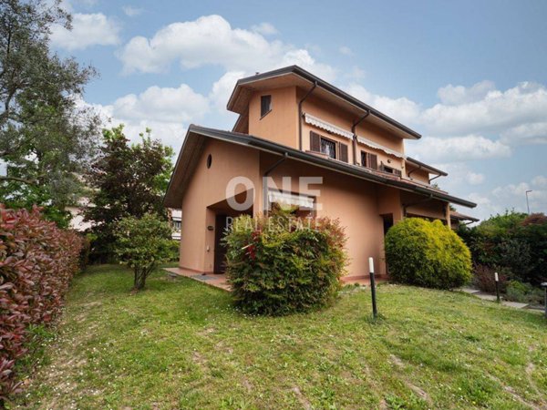 casa indipendente in affitto a Villasanta