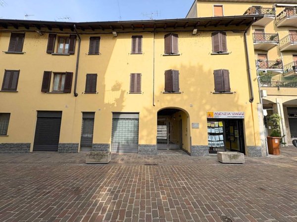 appartamento in affitto a Villasanta in zona La Santa
