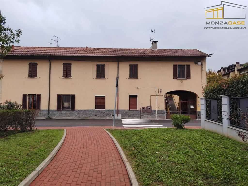 appartamento in affitto a Villasanta in zona La Santa