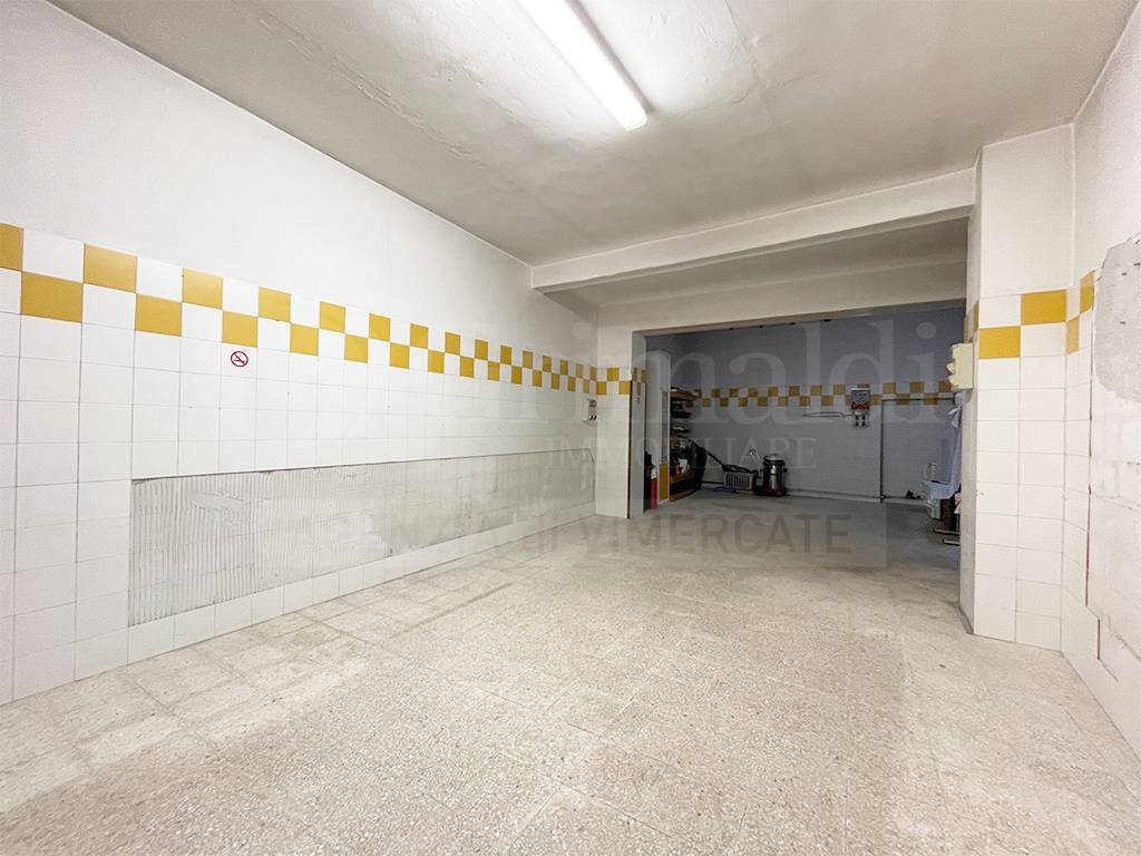 negozio in affitto a Vimercate