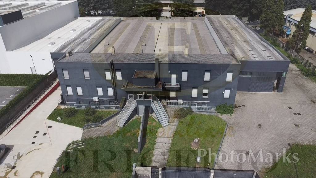 capannone in affitto a Vimercate