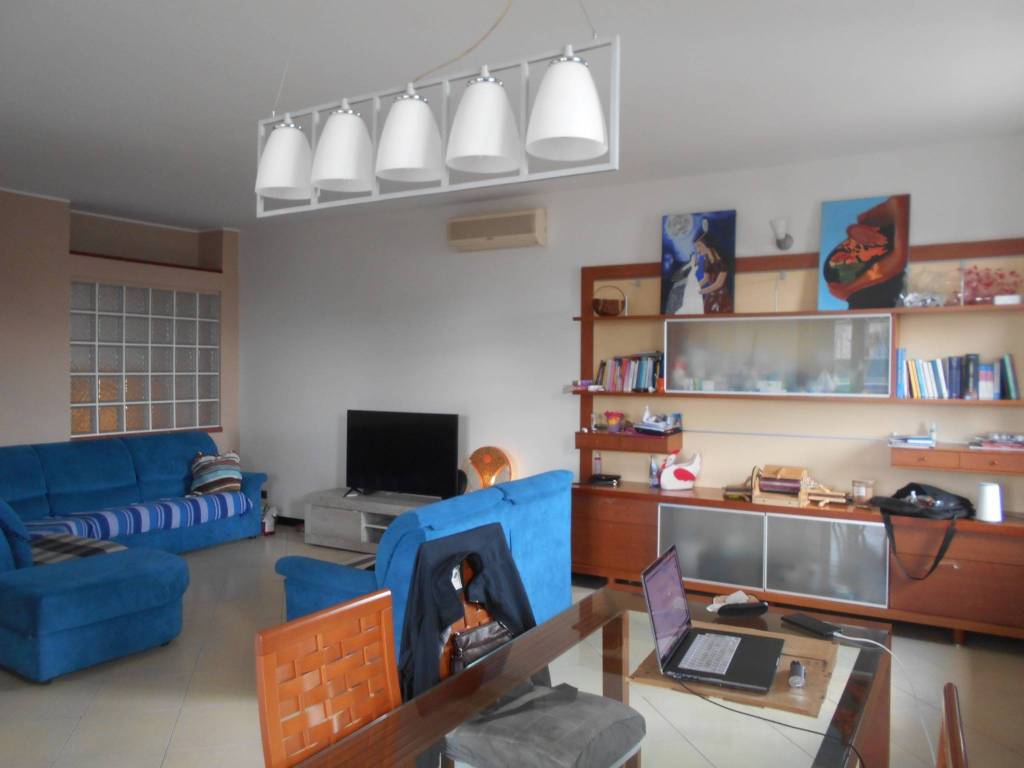 appartamento in affitto a Vimercate